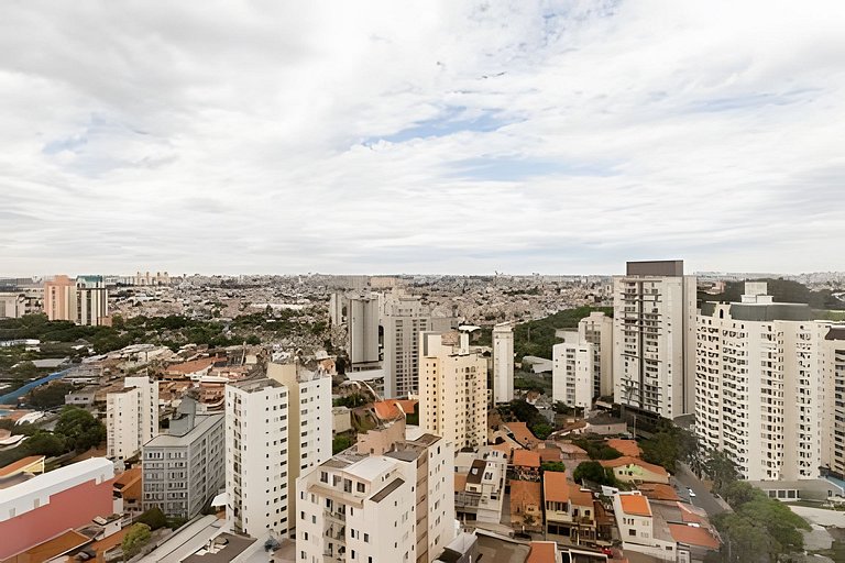 Flat espaçoso, localização privilegiada apto 1601