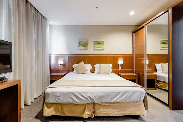 Flat espaçoso, localização privilegiada ap 1408